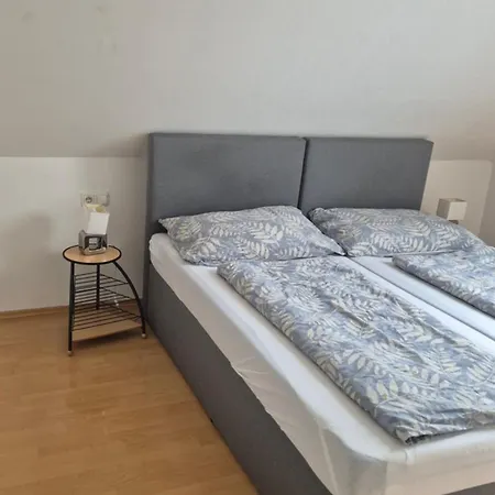 Betterhome Am Stadion I Free Parking I Self Check-in Apartment *